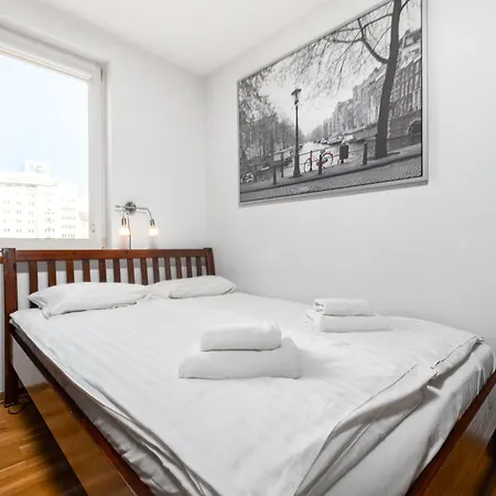 Zlota 69 By Homeprime Apartment *